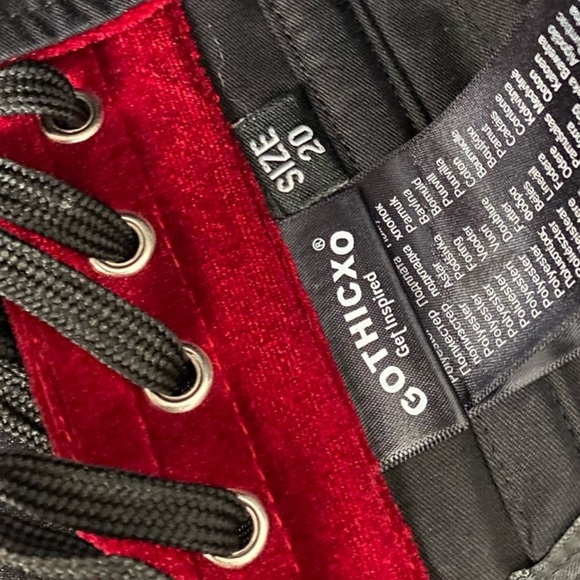 gothic red underbust corset - Picture 3 of 3